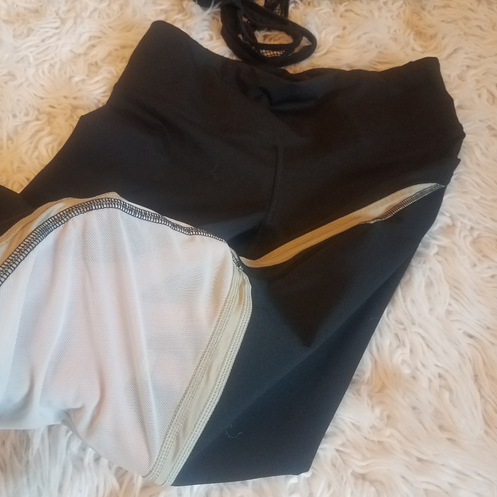 Workout capris - Picture 3 of 4
